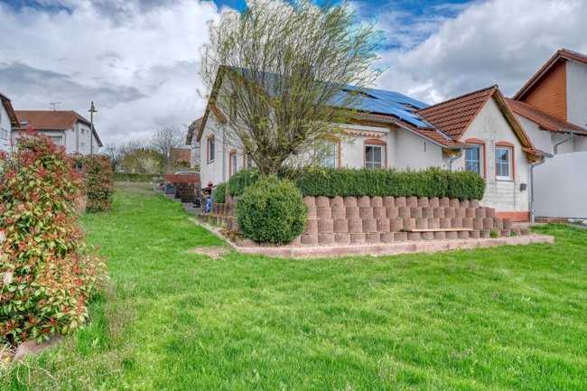 Foto Modernes Split-Level-Haus in begehrter Wohnlage