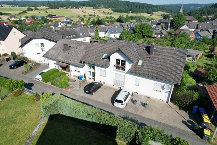 Drohnenansicht_rechts (2) Mehrfamilienhaus Hohenahr / Altenkirchen
