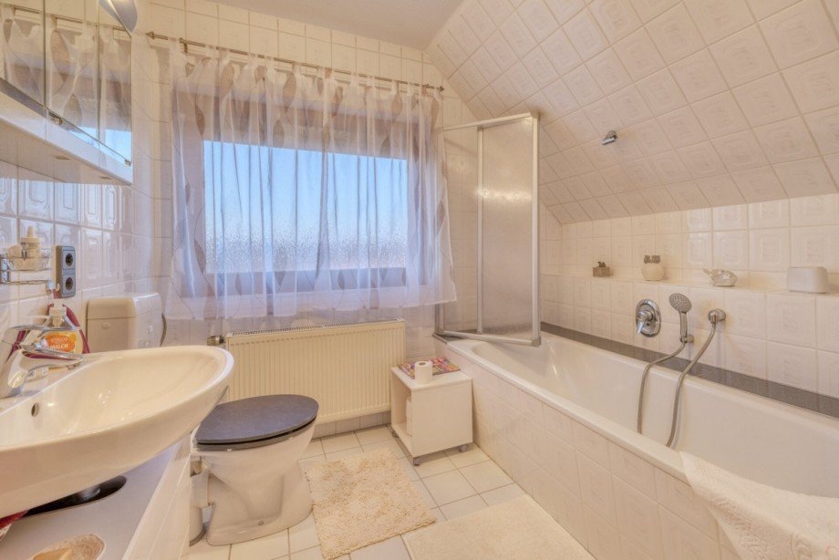 Badezimmer DG Einfamilienhaus Wettenberg / Krofdorf-Gleiberg