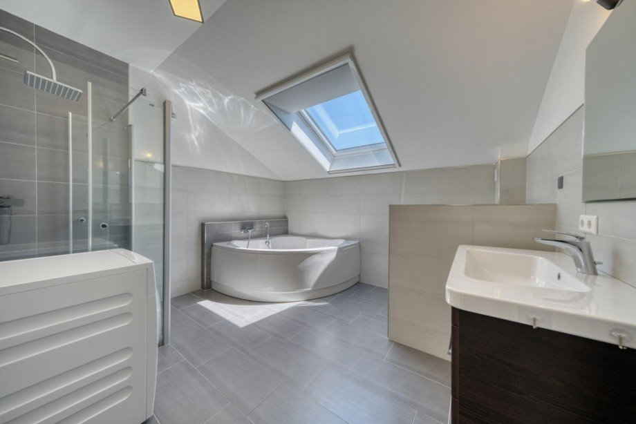 DG_Badezimmer (2) Doppelhaush�lfte Wettenberg / Launsbach