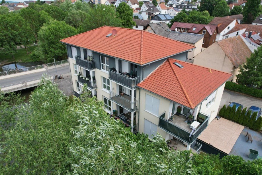 Seitenansicht Etagenwohnung Gie�en / Allendorf