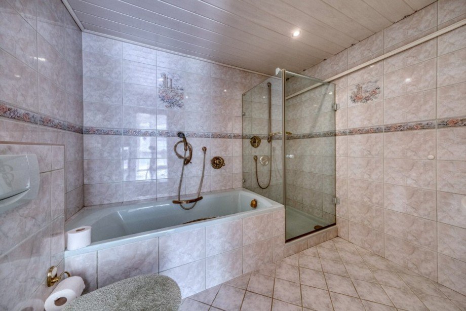 Bad EG Einfamilienhaus Herborn / Seelbach