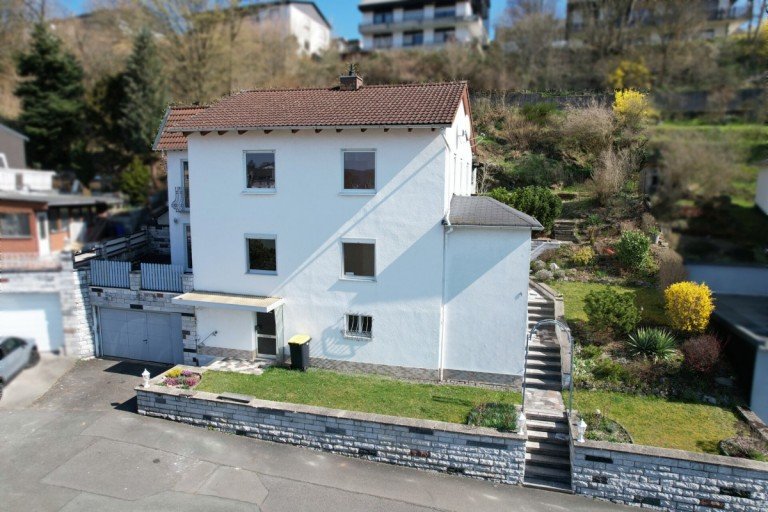 Titelbild Herborn / Seelbach Einfamilienhaus Familiengl�ck mit Weitblick - provisionsfrei
