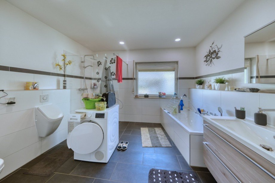 Badezimmer EG Einfamilienhaus Weilm�nster / Rohnstadt