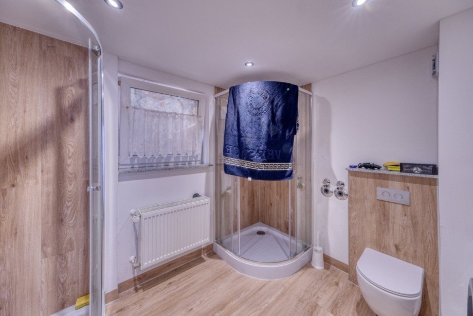 Badezimmer Zweifamilienhaus A�lar