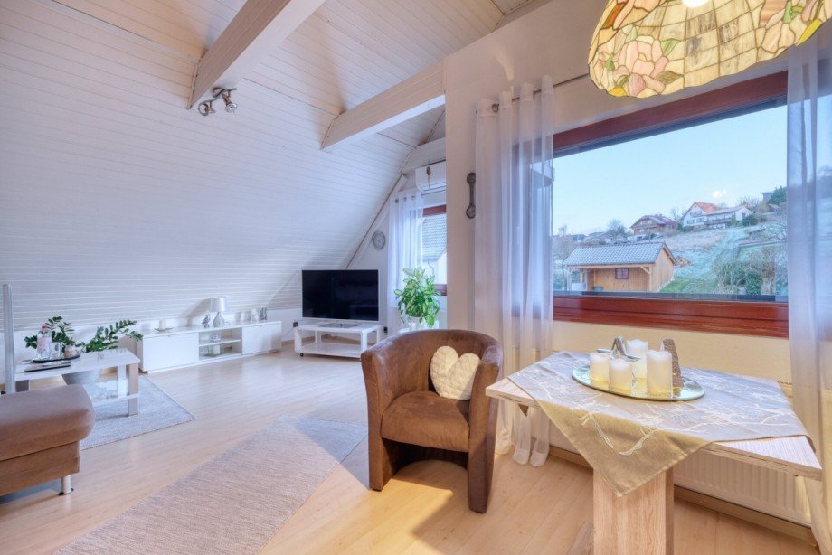 Zimmer DG Einfamilienhaus Wettenberg / Krofdorf-Gleiberg