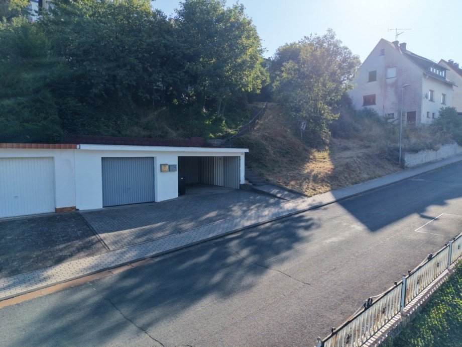 Garagen Zweifamilienhaus Bischoffen