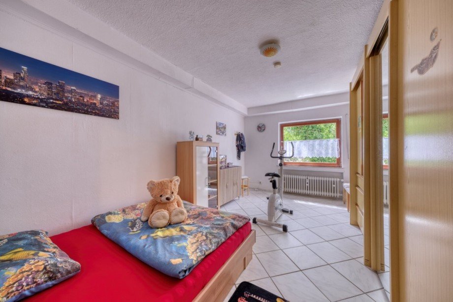 Schlafzimmer Zweifamilienhaus Bischoffen