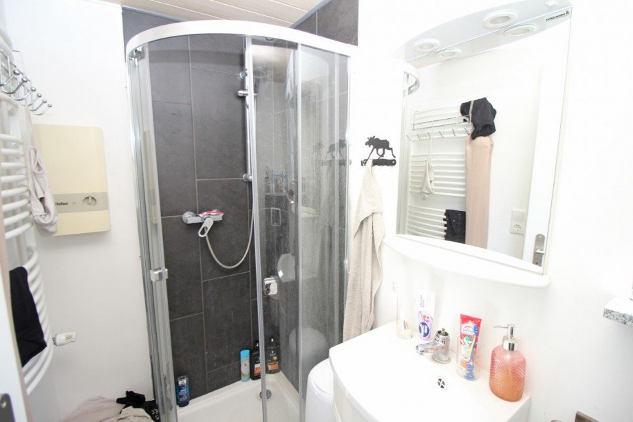 Badezimmer EG Doppelhaush�lfte Wetzlar / Nauborn