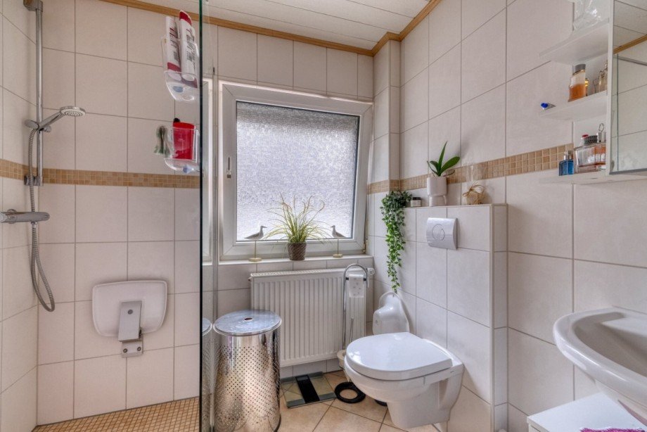 Bad Haus Hohenahr / Erda