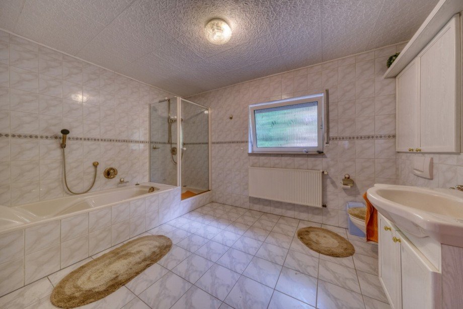 Bad DG Einfamilienhaus Herborn / Seelbach
