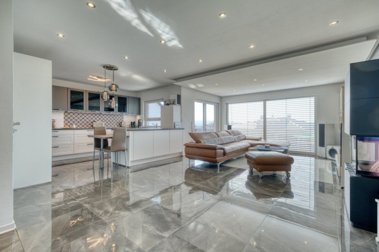 Titelbild Lahnau / Waldgirmes Einfamilienhaus Modernes Zuhause mit Einliegerwohnung & Ausbaureserve - provisionsfrei