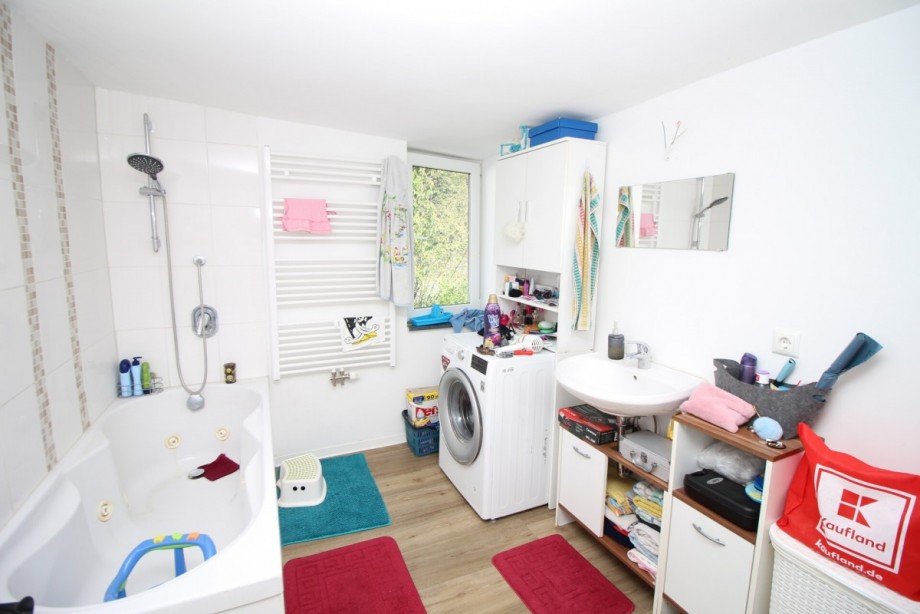 Badezimmer OG Doppelhaush�lfte Wetzlar / Nauborn