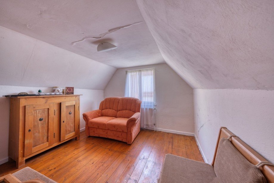 Schlafzimmer1_DG Einfamilienhaus Solms