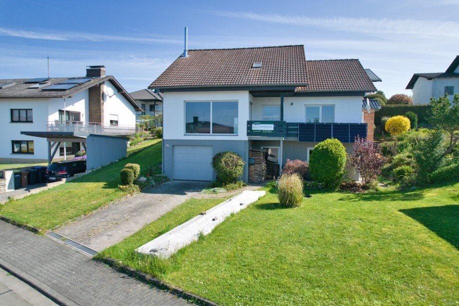 Frontansicht Einfamilienhaus Lahnau / Waldgirmes