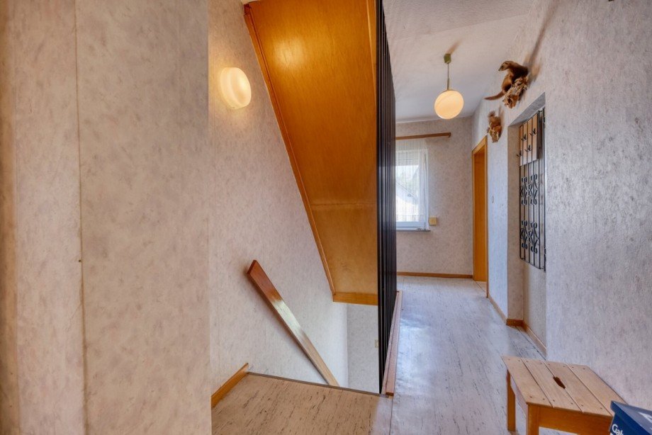 OG_Flur Einfamilienhaus Ehringshausen / Daubhausen