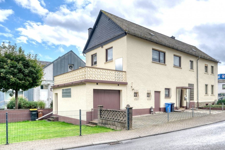 Seitenansicht Einfamilienhaus Greifenstein / Ulm