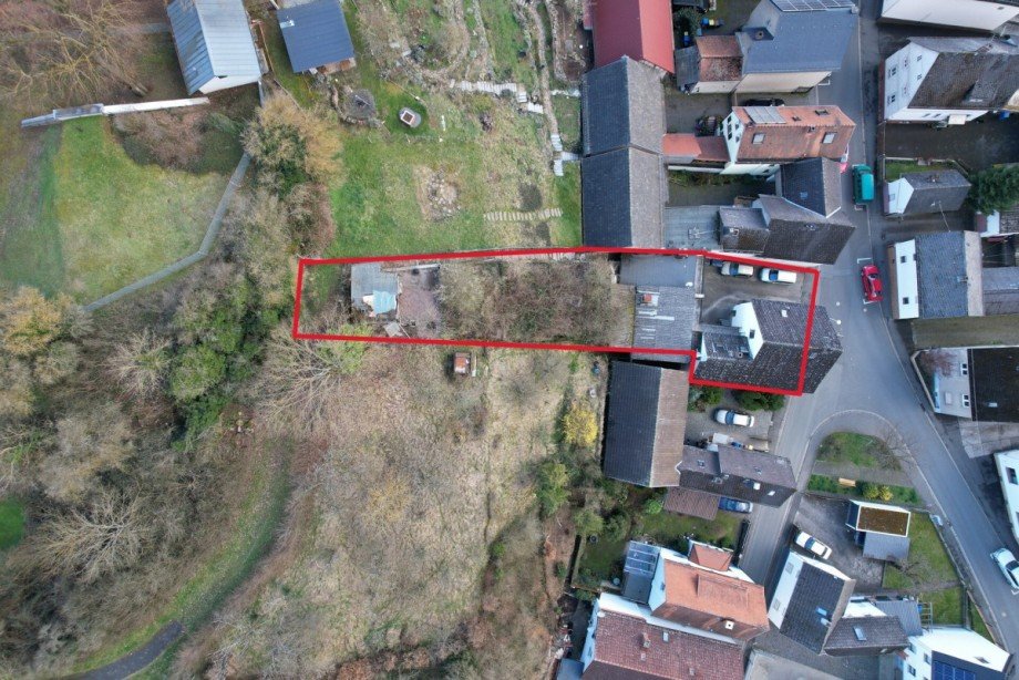 Luftbild makiert Mehrfamilienhaus Wetzlar / Naunheim