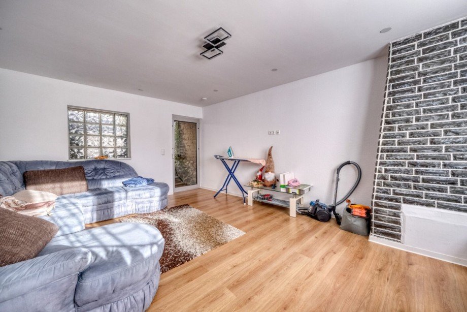 Wohnzimmer OG rechts Mehrfamilienhaus Wetzlar / Naunheim