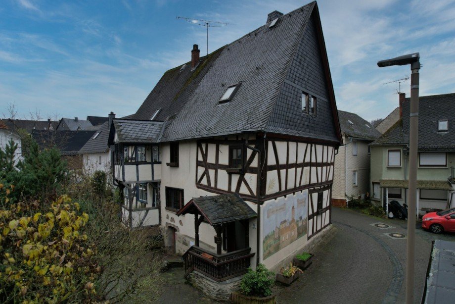 Frontansicht Einfamilienhaus Leun / Biskirchen