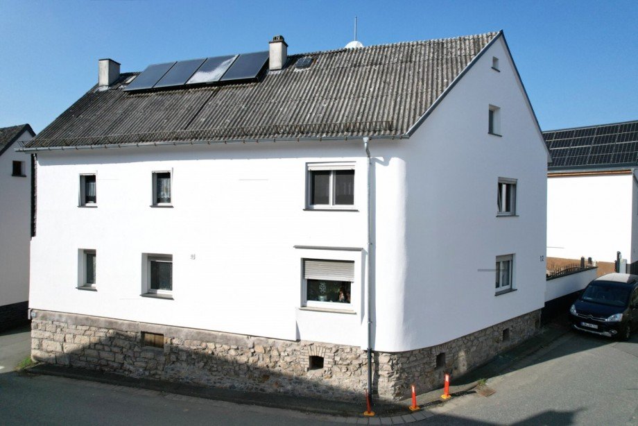 R�ckansicht Zweifamilienhaus Sch�ffengrund / Schwalbach