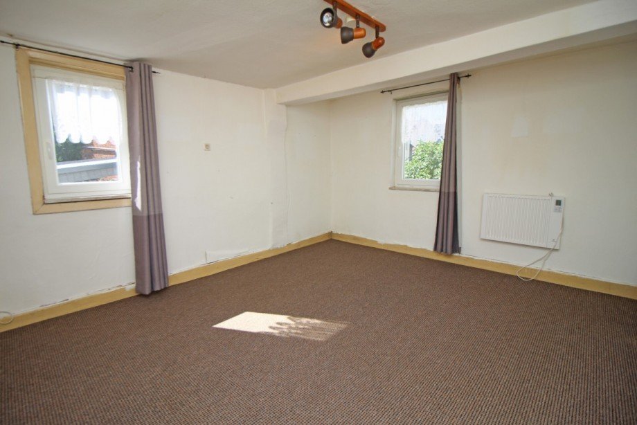 Zimmer 1.OG Doppelhaush�lfte Wetzlar / Nauborn